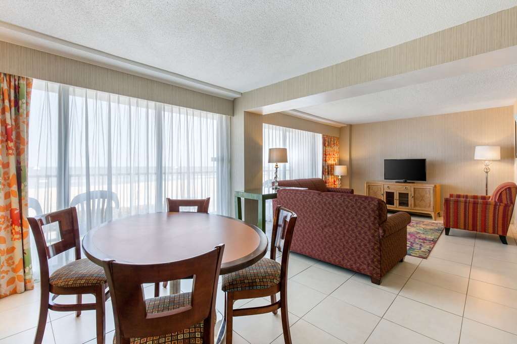Coastal Hotel & Suites Virginia Beach - Oceanfront Δωμάτιο φωτογραφία