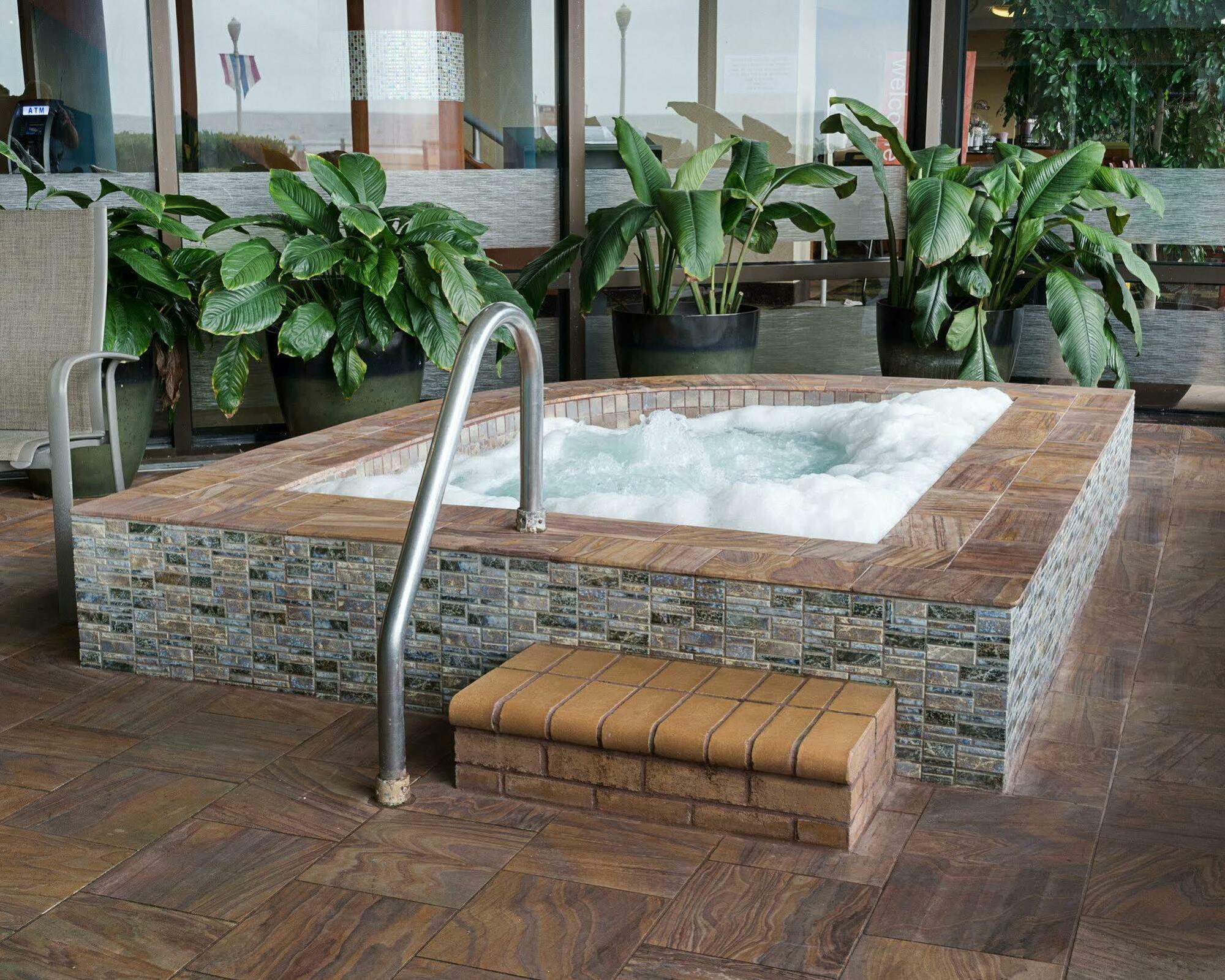 Coastal Hotel & Suites Virginia Beach - Oceanfront Εξωτερικό φωτογραφία